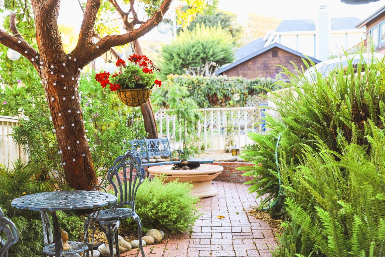 The Old St Angela Inn Pacific Grove Exterior photo