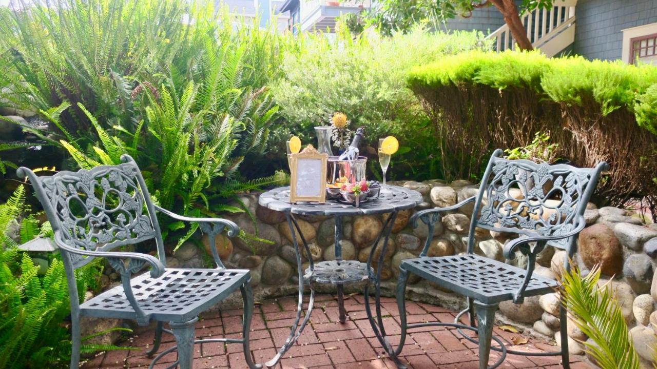 The Old St Angela Inn Pacific Grove Exterior photo