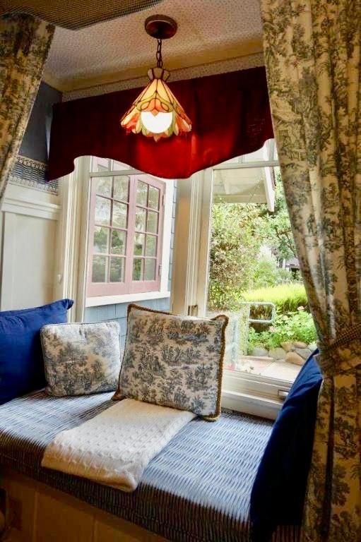 The Old St Angela Inn Pacific Grove Room photo