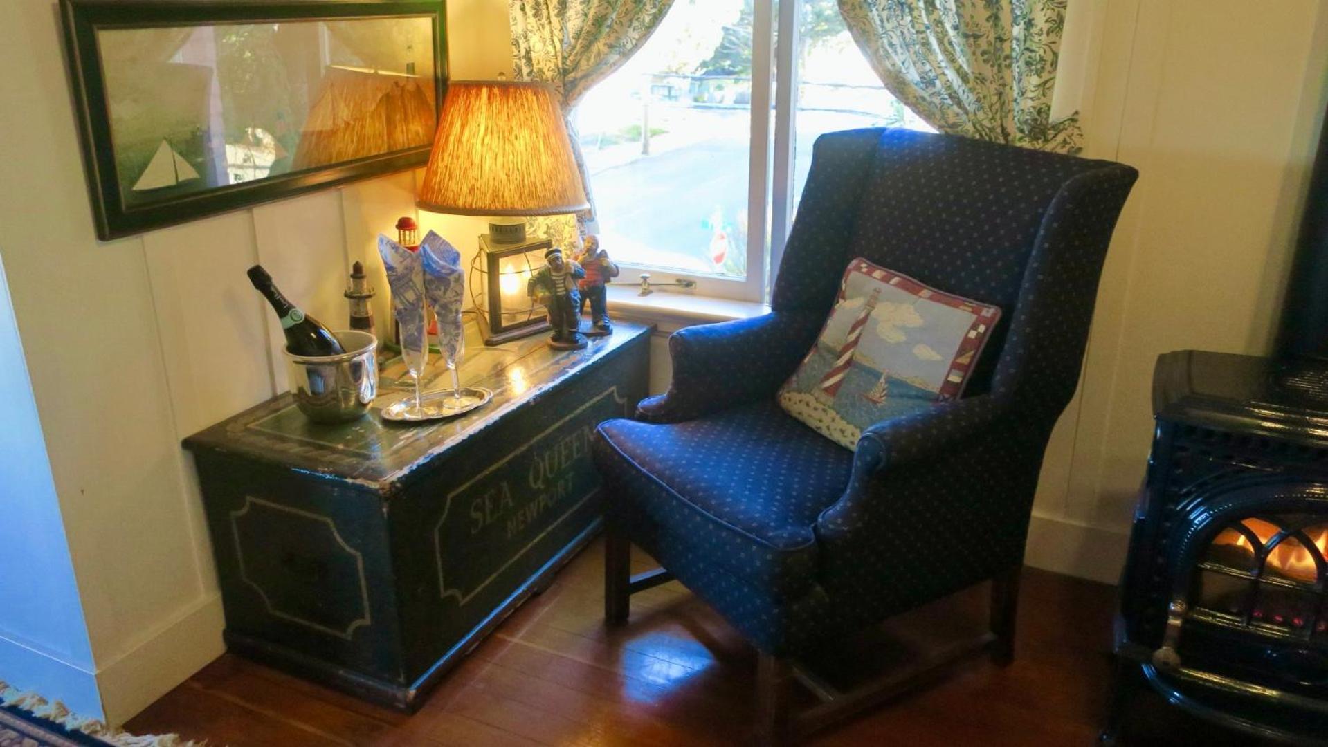 The Old St Angela Inn Pacific Grove Room photo