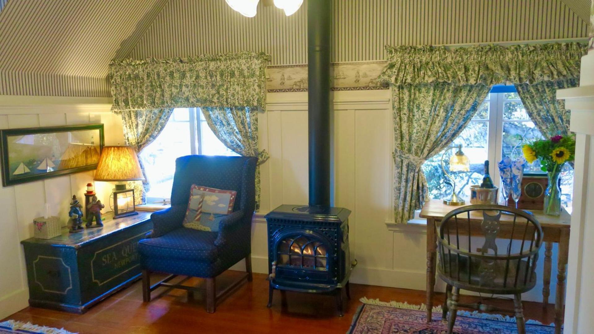The Old St Angela Inn Pacific Grove Room photo
